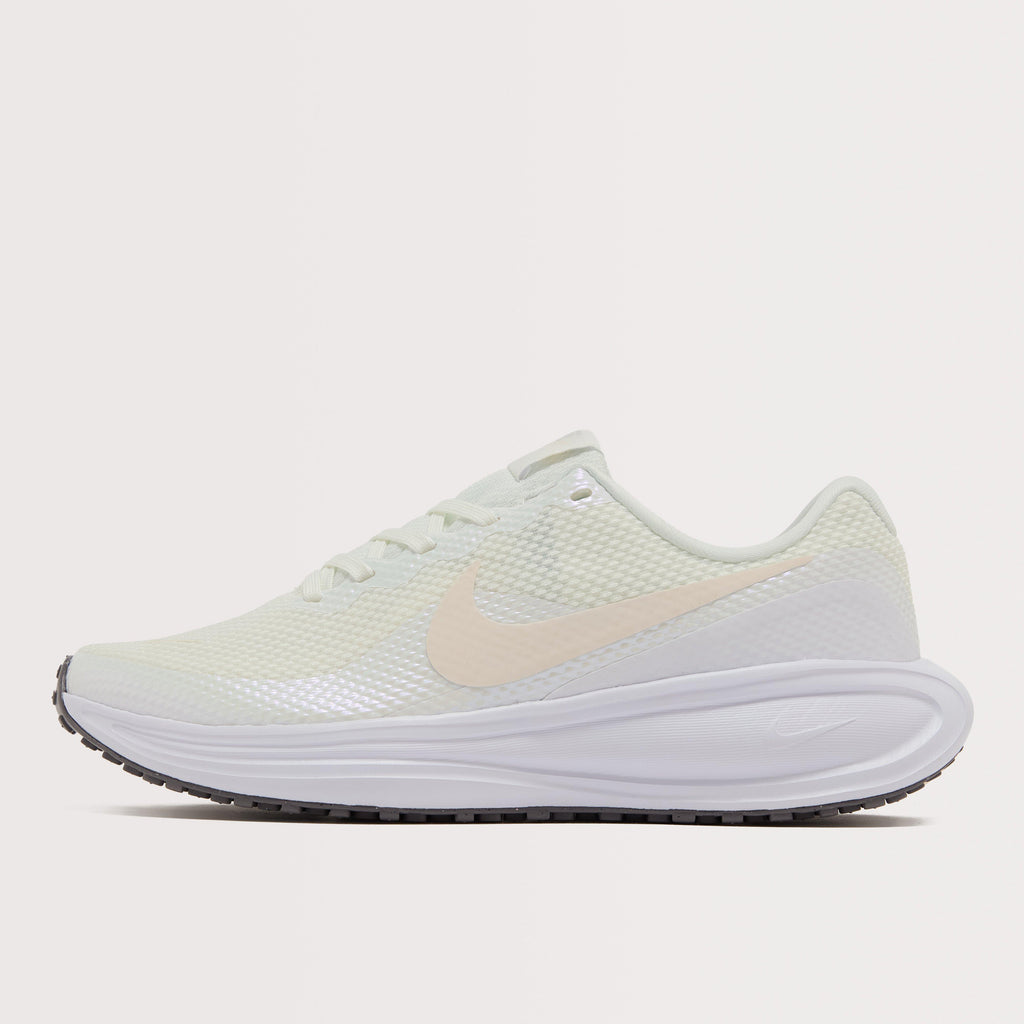 Women's Revolution 8 Road Running Shoes