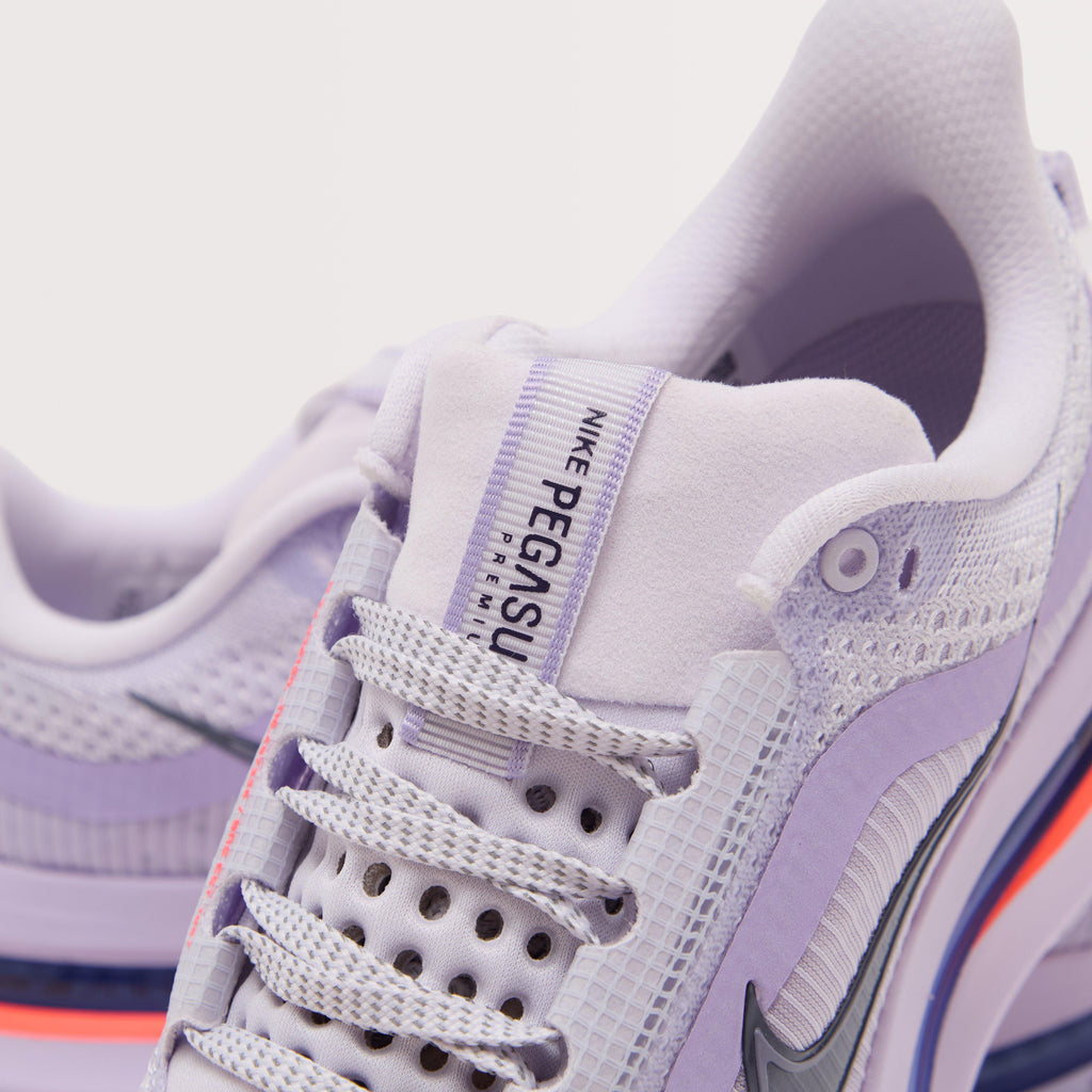 Women’s Pegasus Premium Running Shoe
