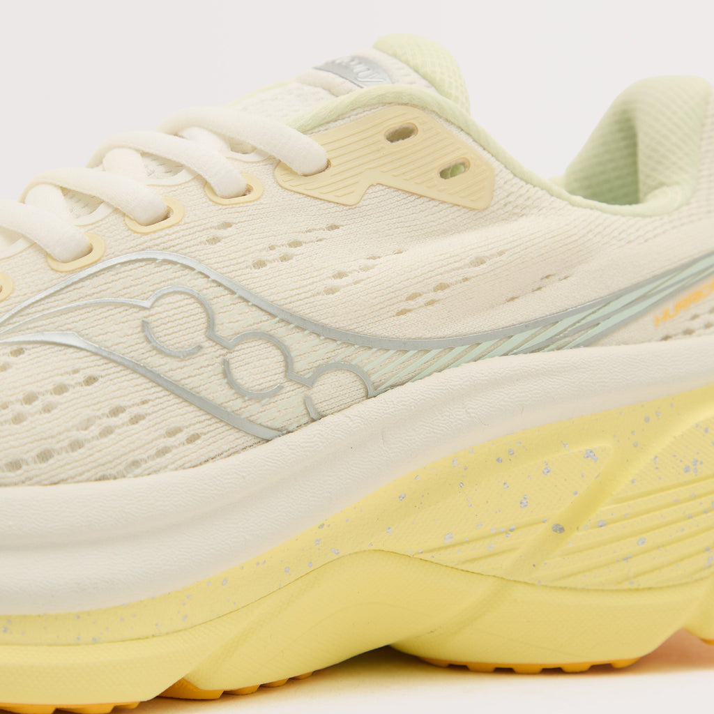 Women's Hurricane 25 Running Shoes