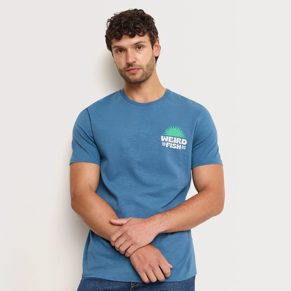 Men's Sun Beam Back Print Graphic T-Shirt