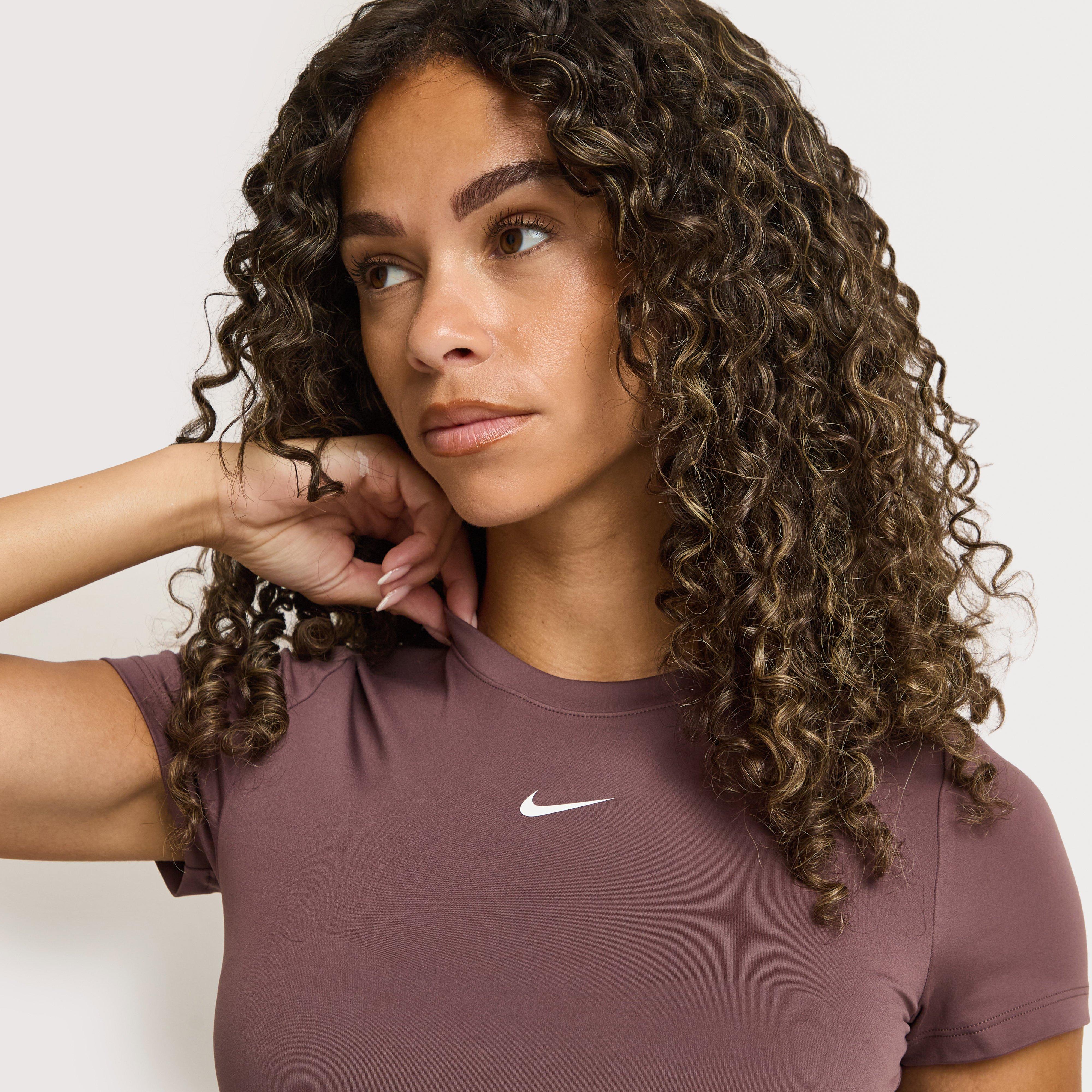 Women’s Nike One Fitted Top