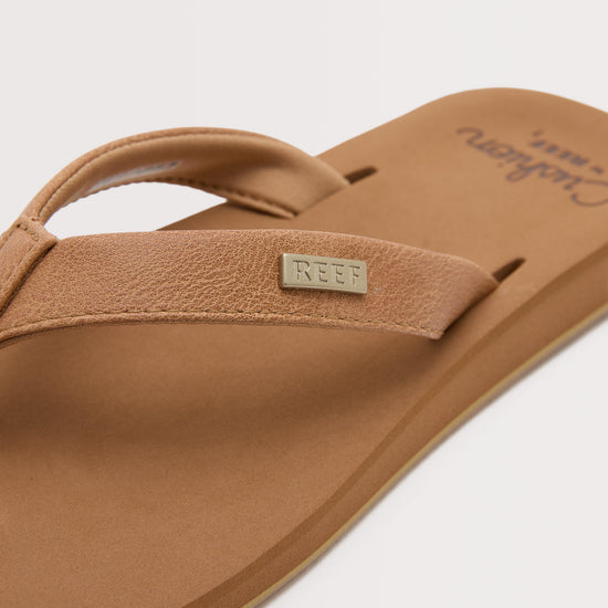 Women's Baja Sands Flip Flops Almond