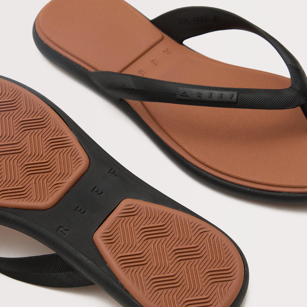 Women’s Water Willow Malibu – Black/Tan