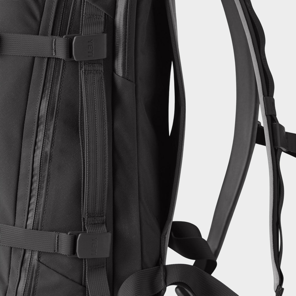Crossroads® 27L Backpack