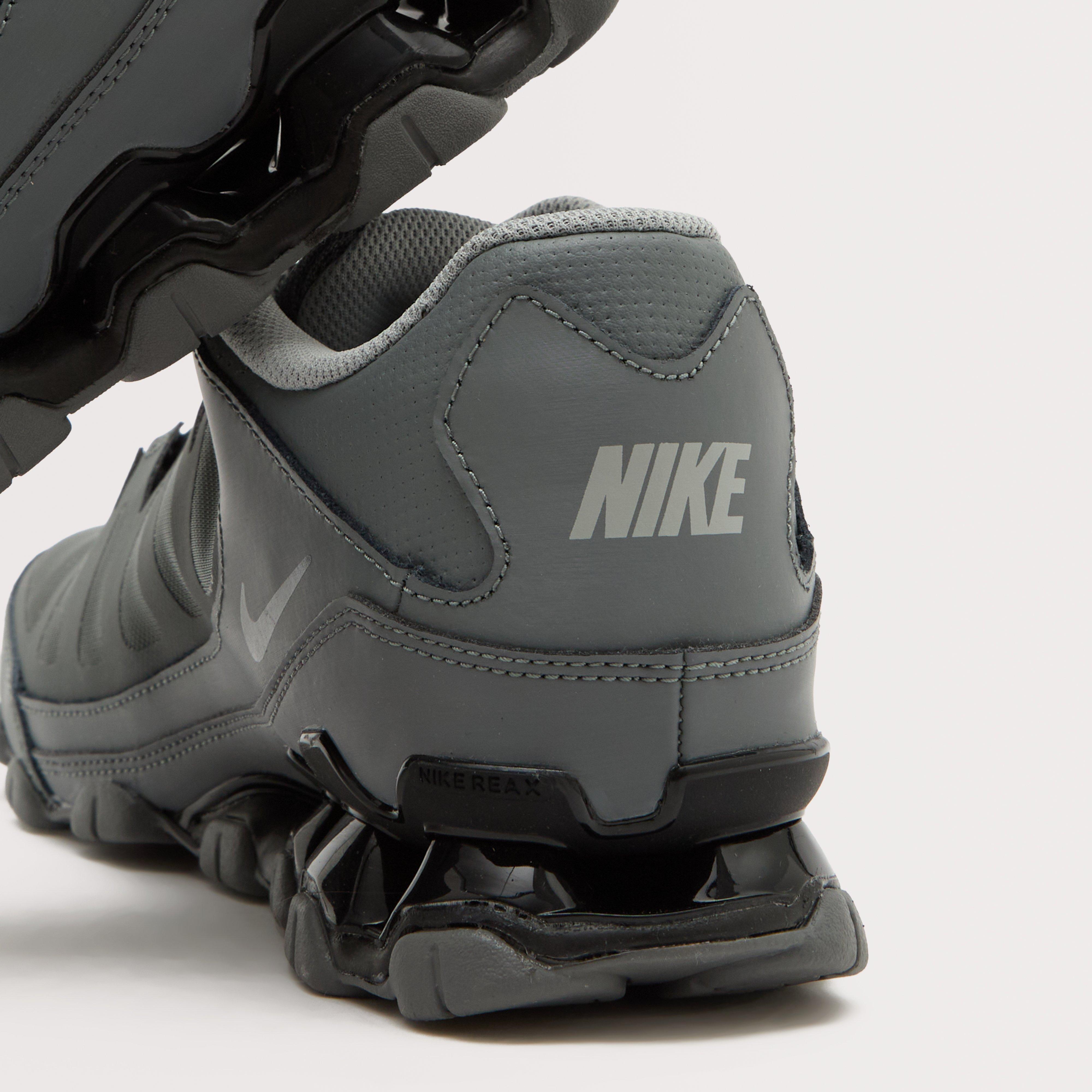 Men's Reax 8 TR Workout Shoes