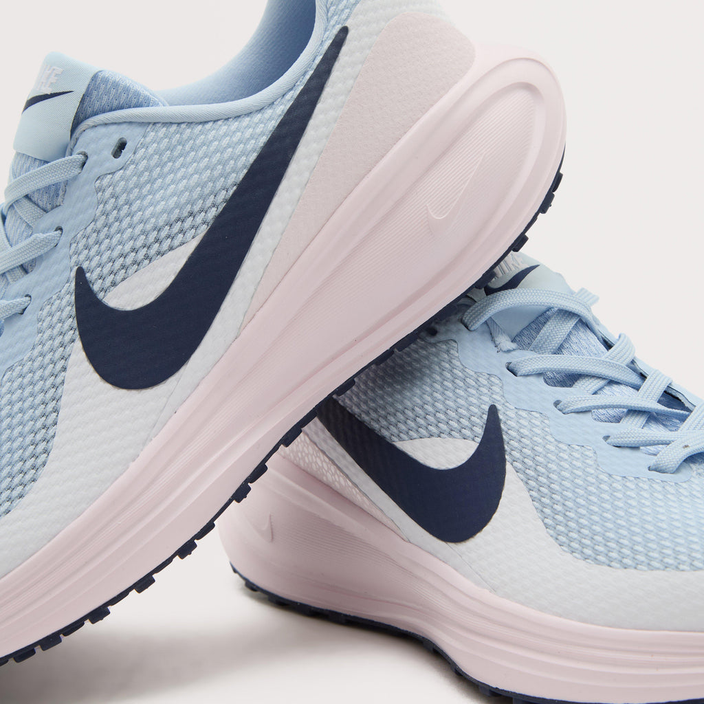 Women's Revolution 8 Road Running Shoe