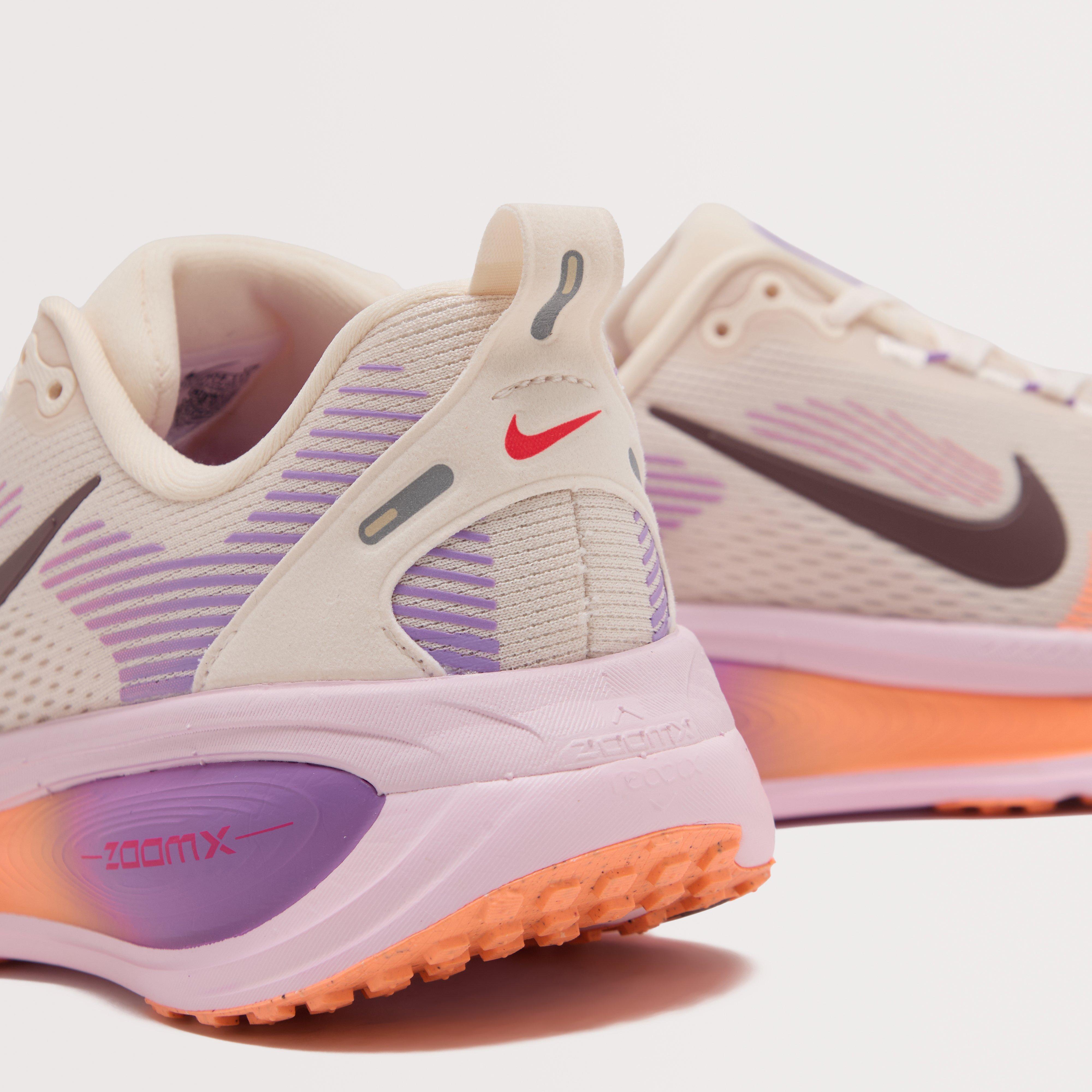 Women's Vomero 18 Road Running Shoe