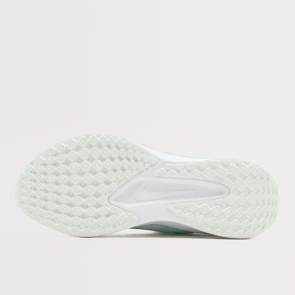 Women’s Quest 6 Road Running Shoes