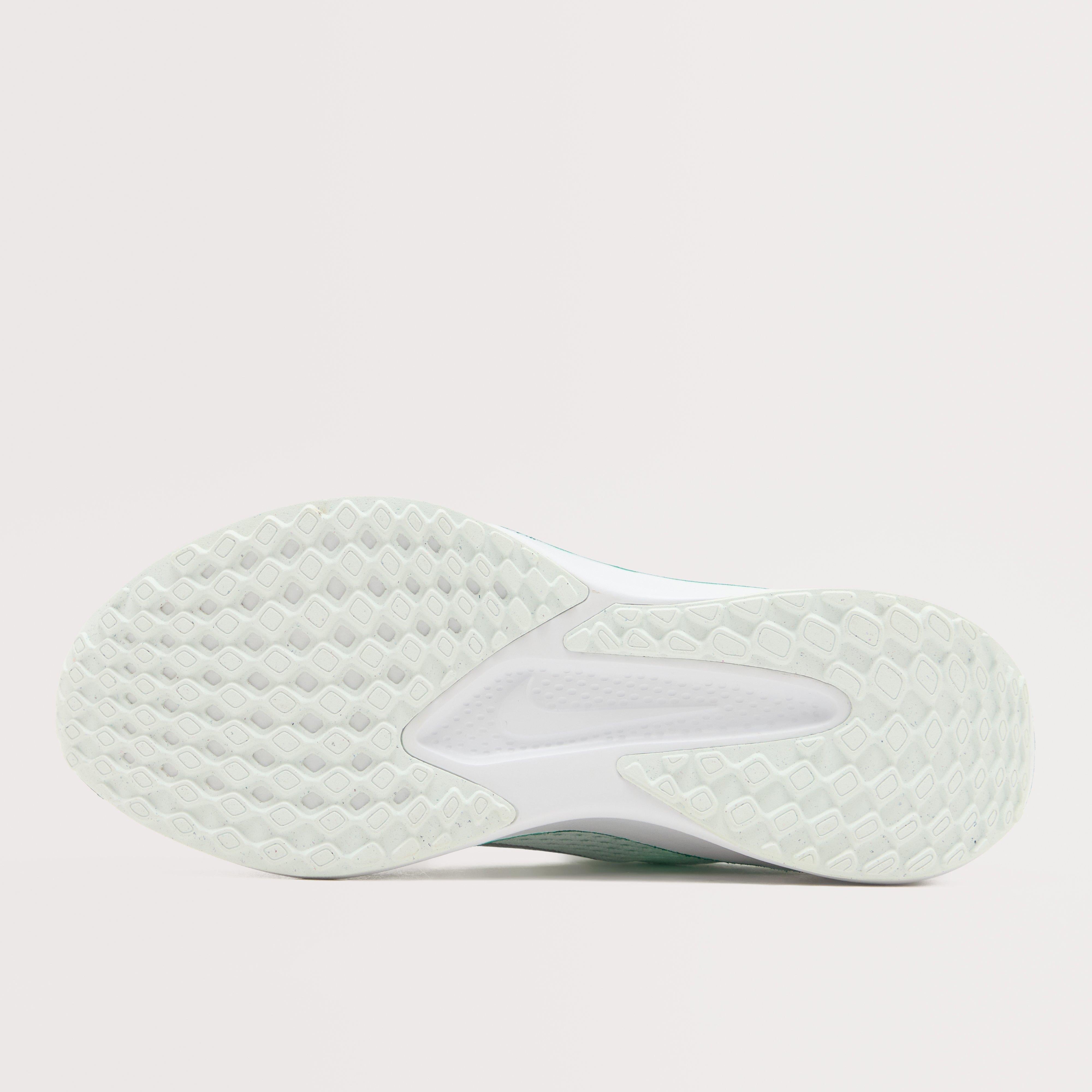 Women’s Quest 6 Road Running Shoes