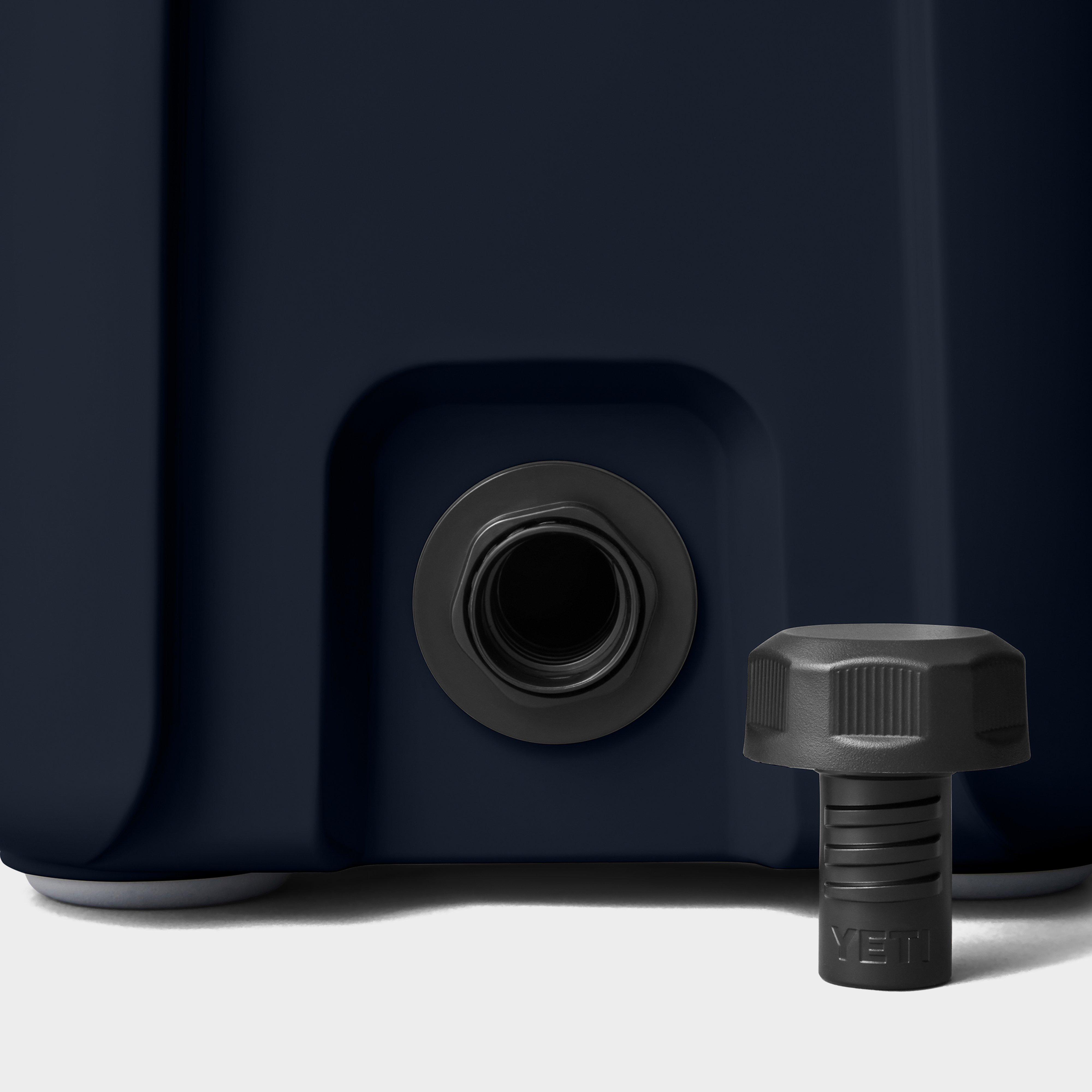 Red Bull Racing Roadie® 15 Cool Box