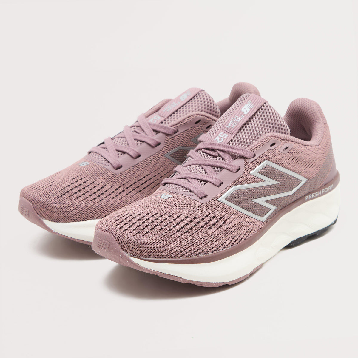Women’s 520 v9 Running Shoes