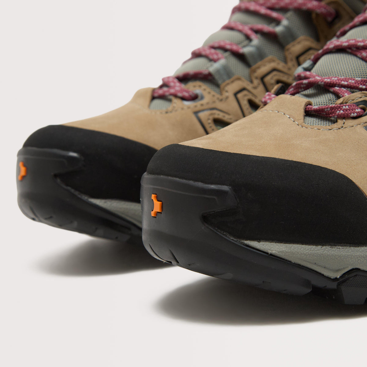 Women’s Moraine Mid GTX Walking Boots