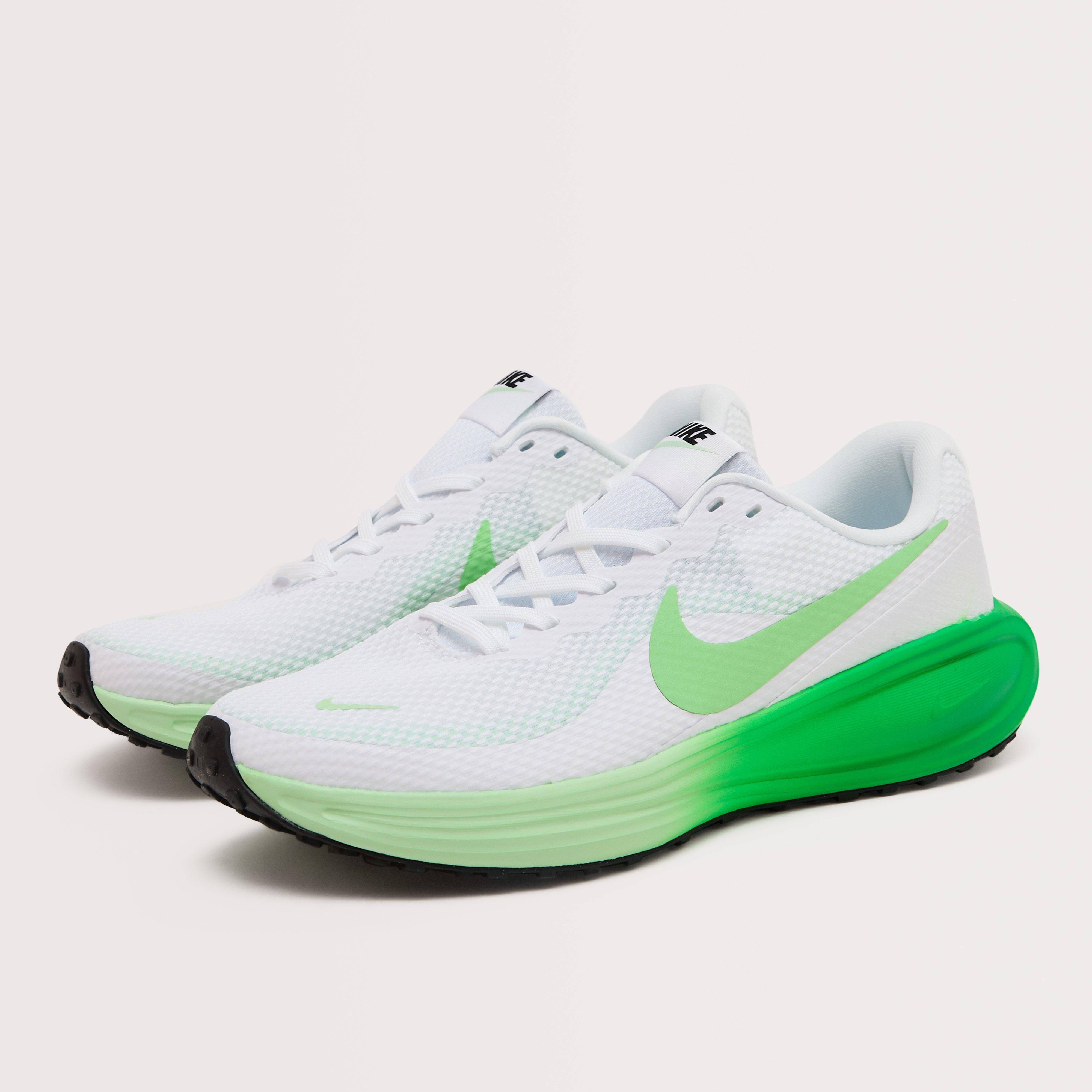 Women’s Revolution 8 Running Shoes
