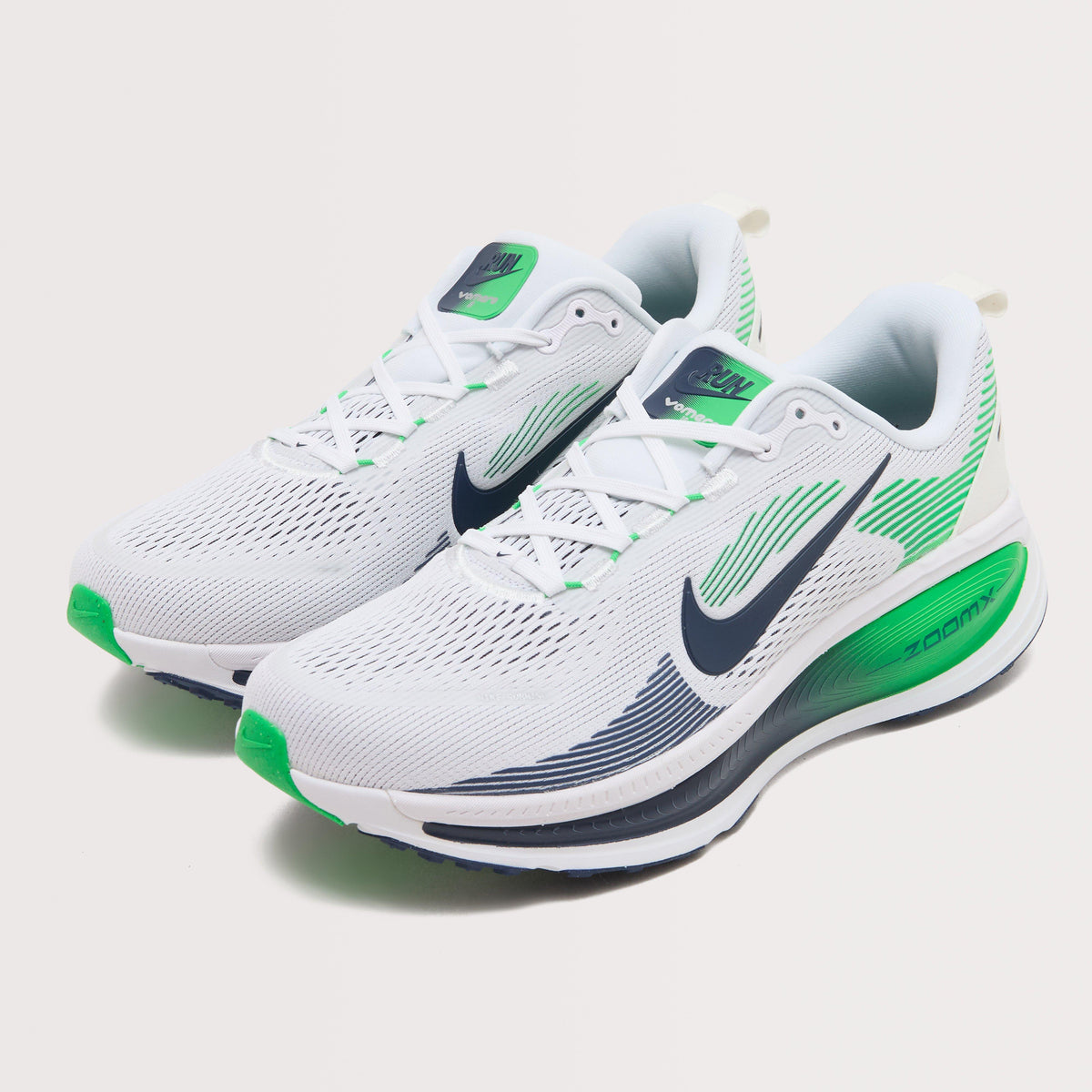 Men’s Vomero 18 Running Shoes