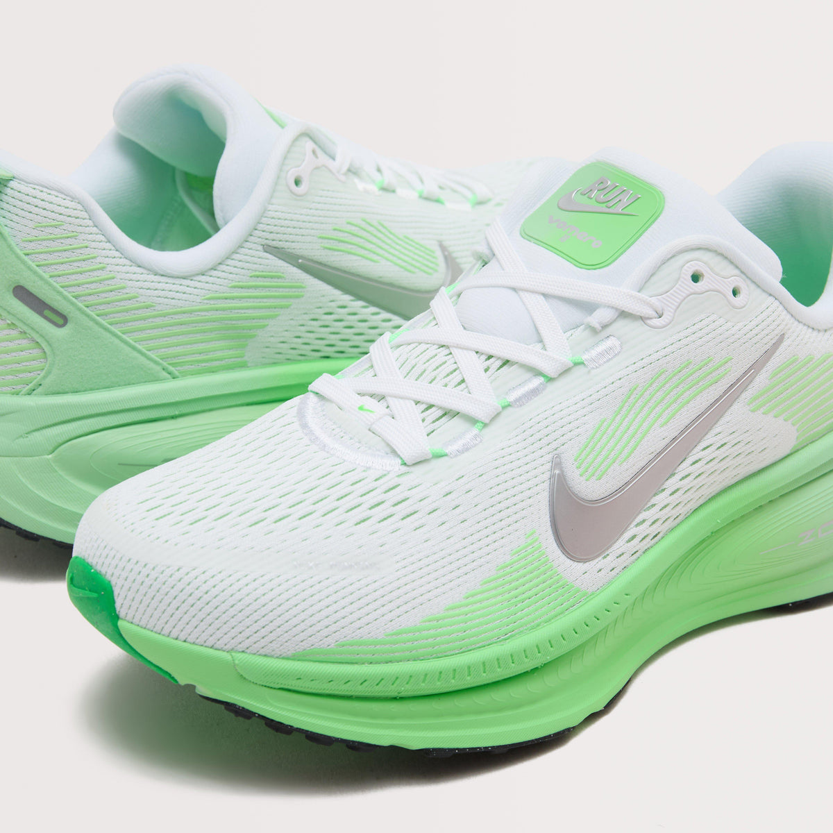 Women’s Vomero 18 Running Shoes