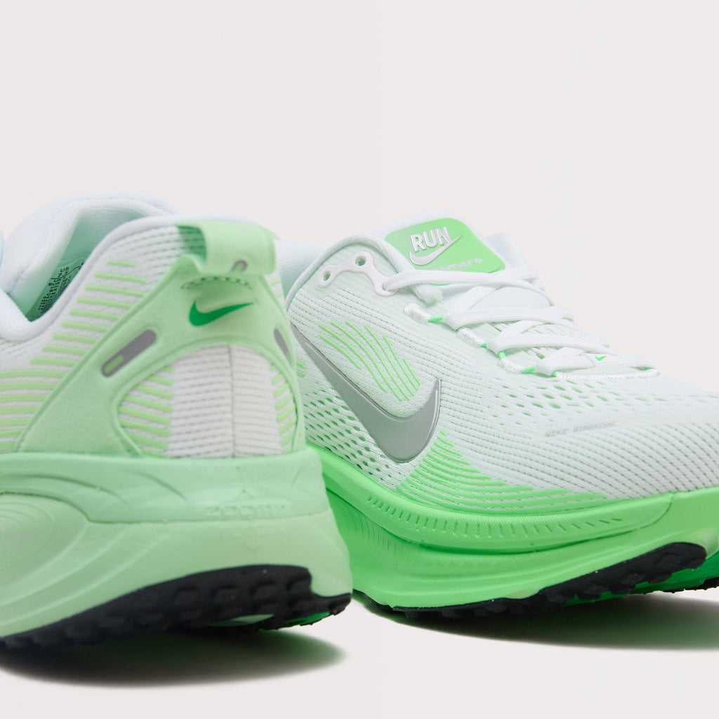 Women’s Vomero 18 Running Shoes
