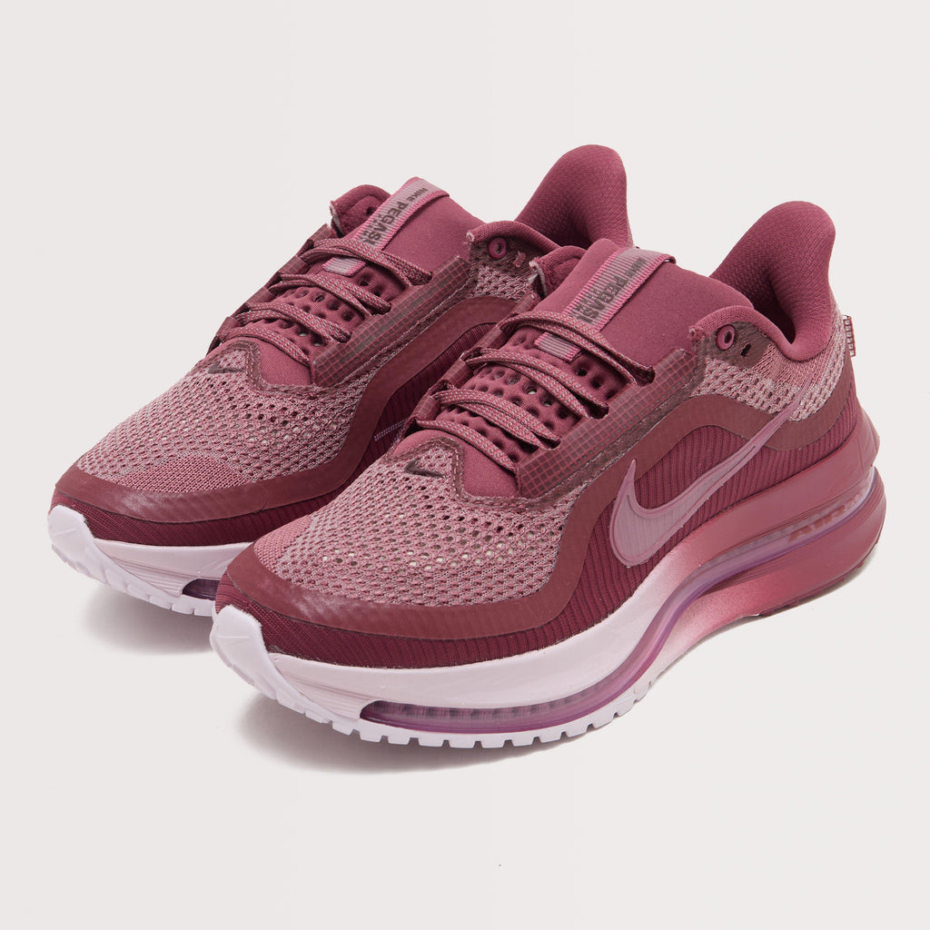Women’s Pegasus Premium Running Shoes