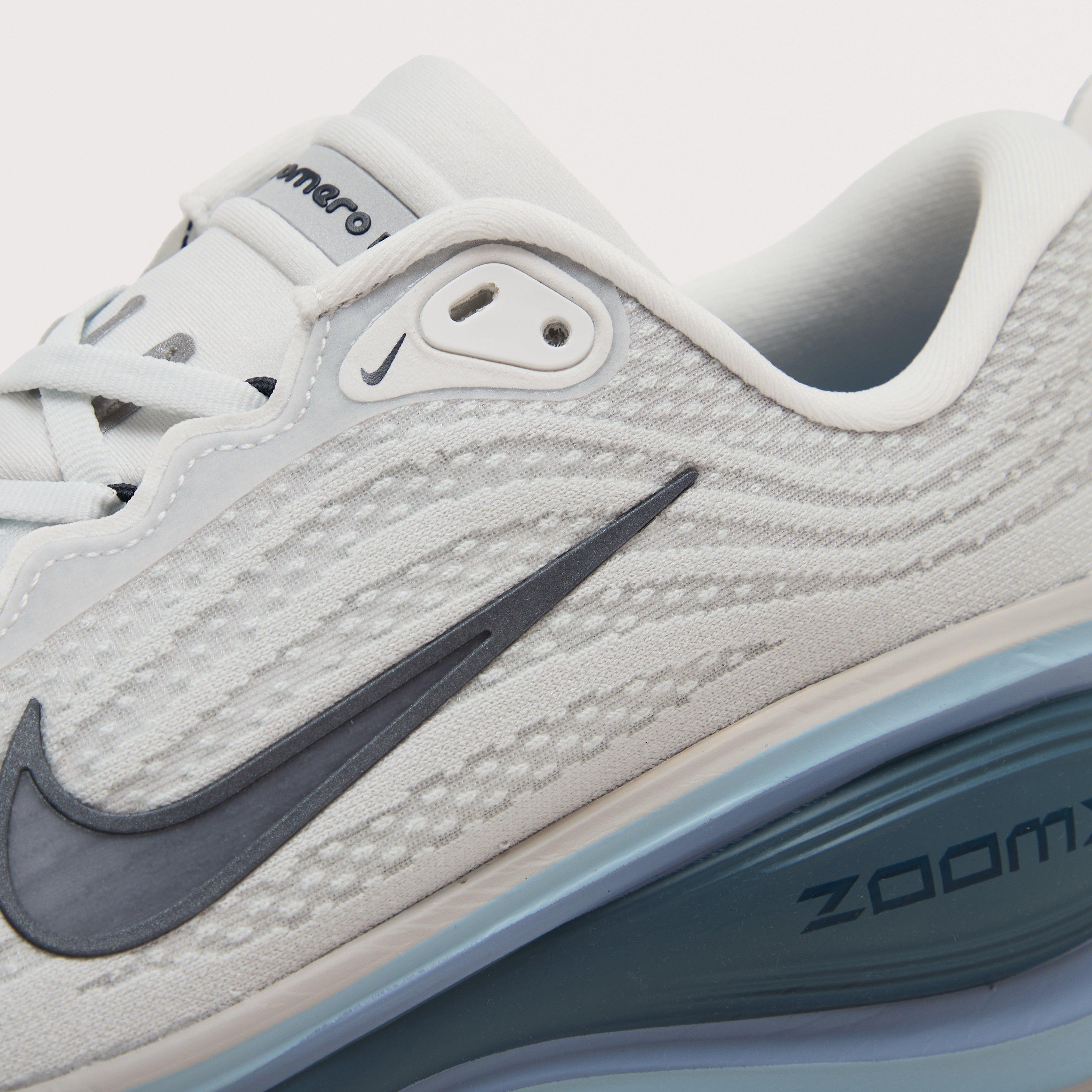 Men’s Vomero Plus Running Shoes