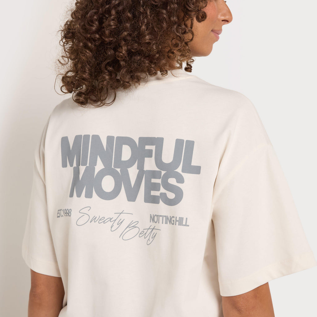 Women's Made To Move Graphic T-Shirt