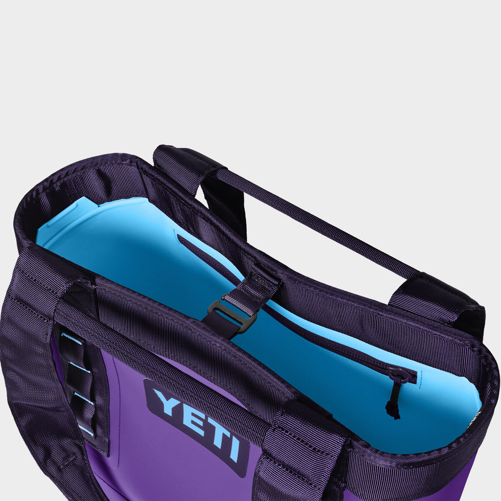 Camino® 20 Carryall Tote Bag