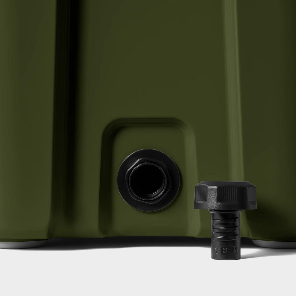 Roadie® 24 Cool Box