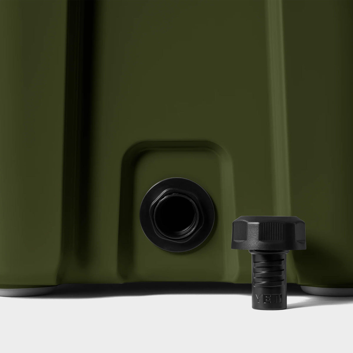 Roadie® 24 Cool Box